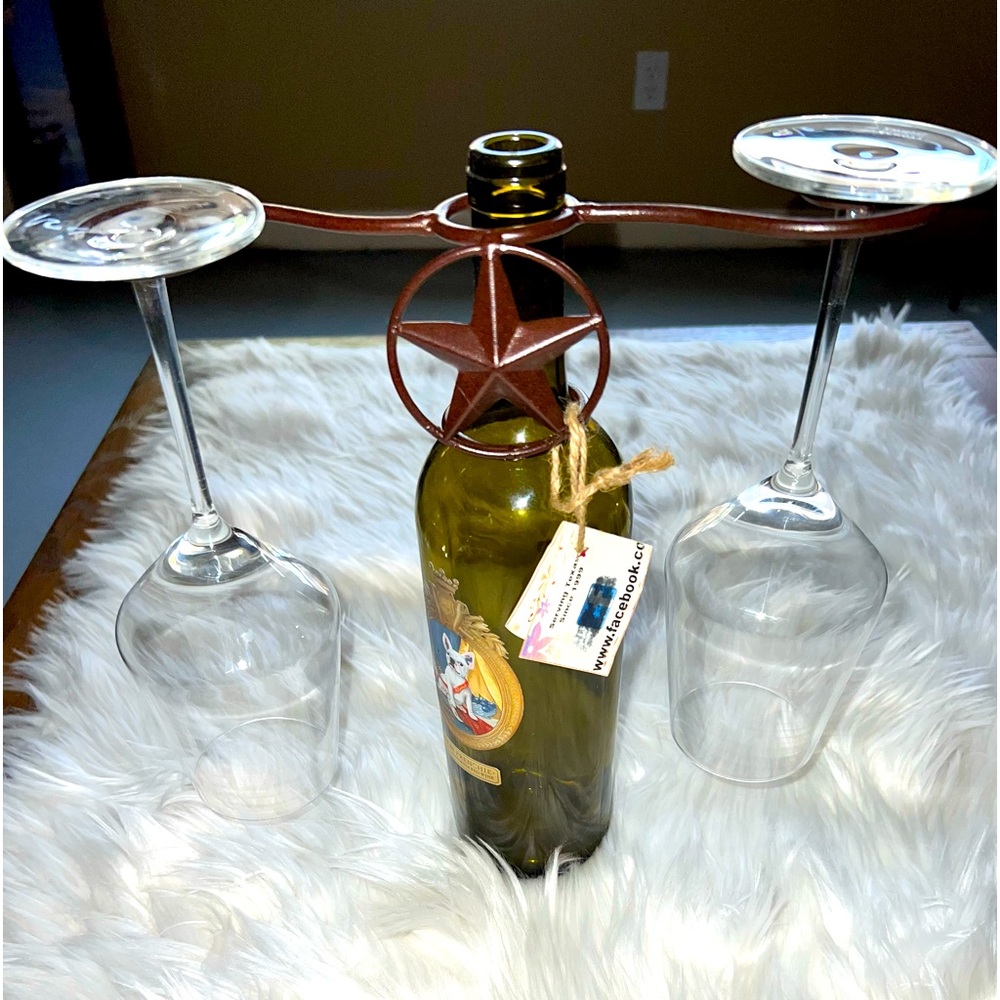 NWT Decorative Rustic Metal Wine Glass and Bottle holder Texas Star